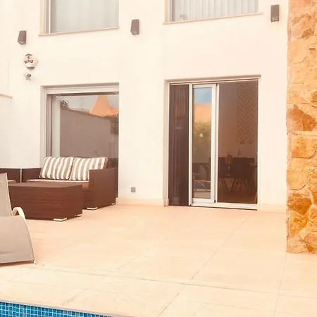 Luxury With Swimmingpool Torrevieja