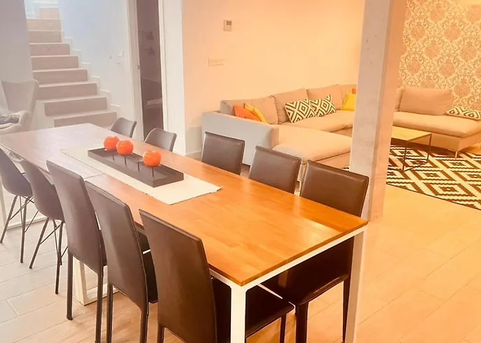 Luxury With Swimmingpool Σαλέ *